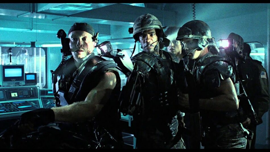 Honoring the Brave Colonial Space Marines from 'Aliens' | Ultimate Action  Movie Club