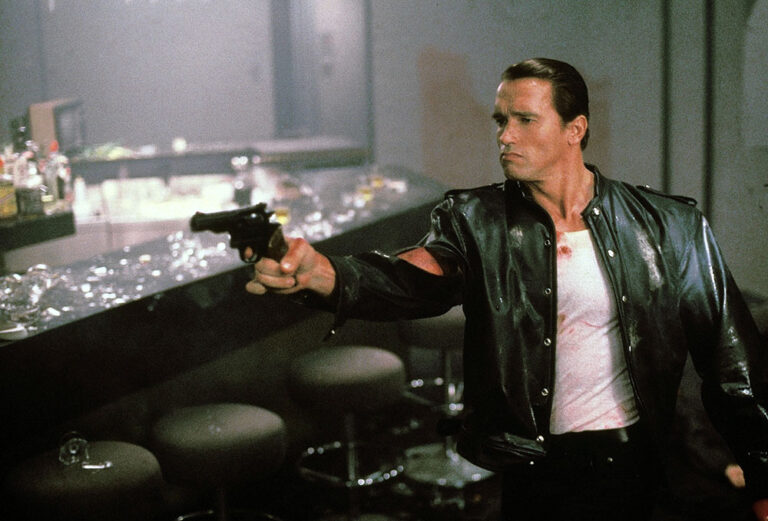 'Raw Deal' is Arnold's Quintessential Action Flick